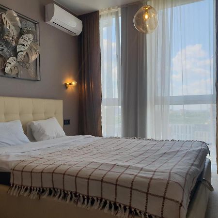Nyvky Like Home - Fayna Town - Apt 398 Kiev Extérieur photo