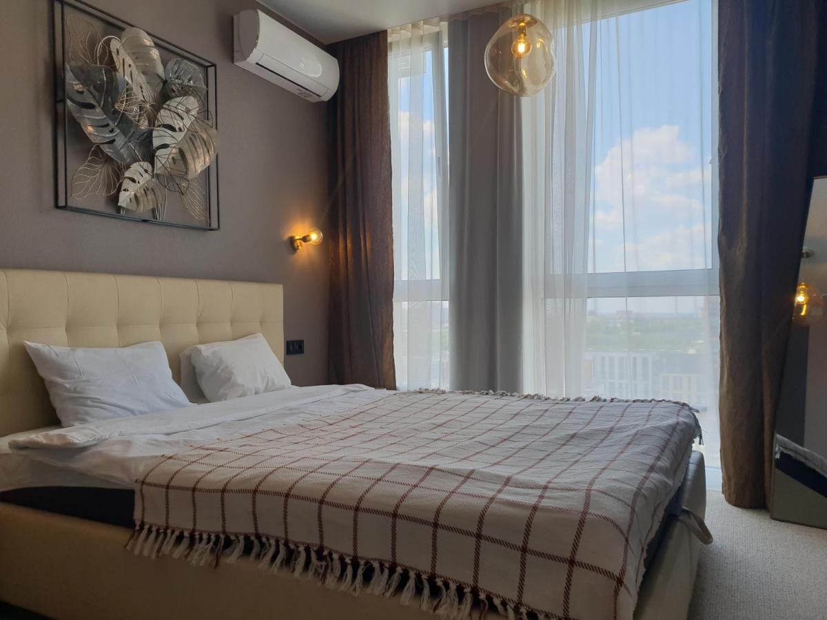 Nyvky Like Home - Fayna Town - Apt 398 Kiev Extérieur photo
