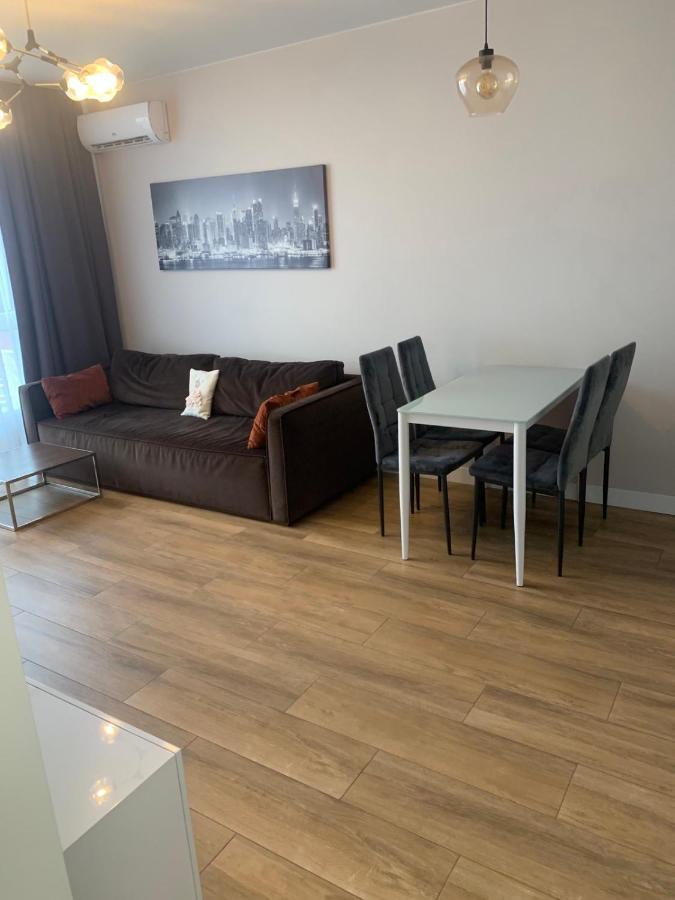 Nyvky Like Home - Fayna Town - Apt 398 Kiev Extérieur photo